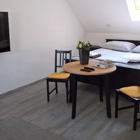Apartment Rozalia Vendeghaz 2