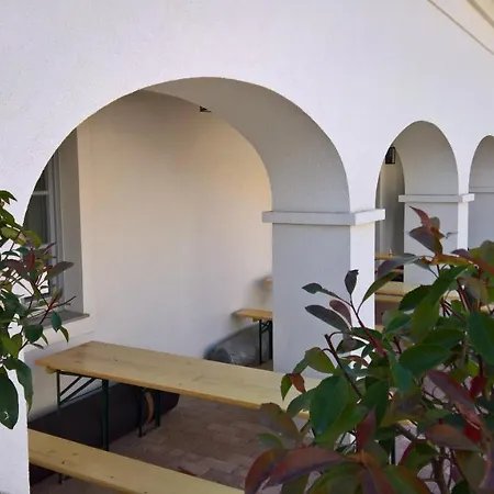 Rozalia Vendeghaz 2 Apartment
