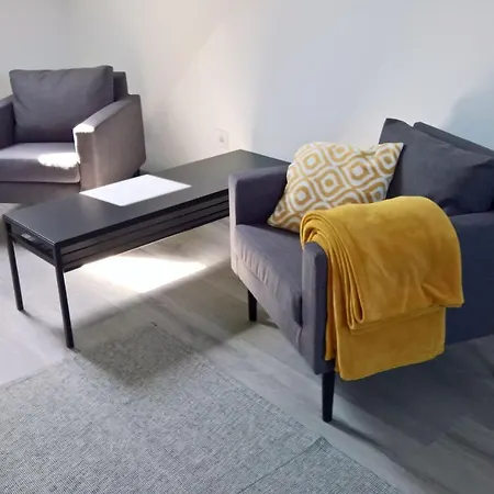 Rozalia Vendeghaz 2 Sarrod